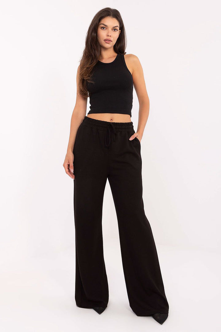 Tracksuit trousers model 216510 Relevance