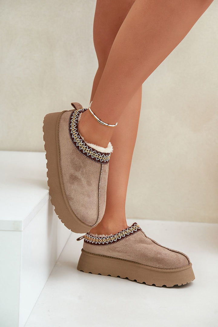 Slippers model 217488 Step in style